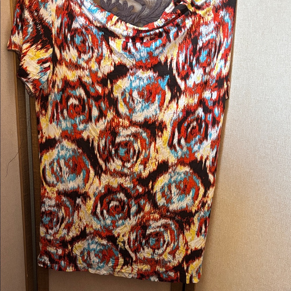 I.N. Studio Abstract Short Sleeve lace back Top 1X